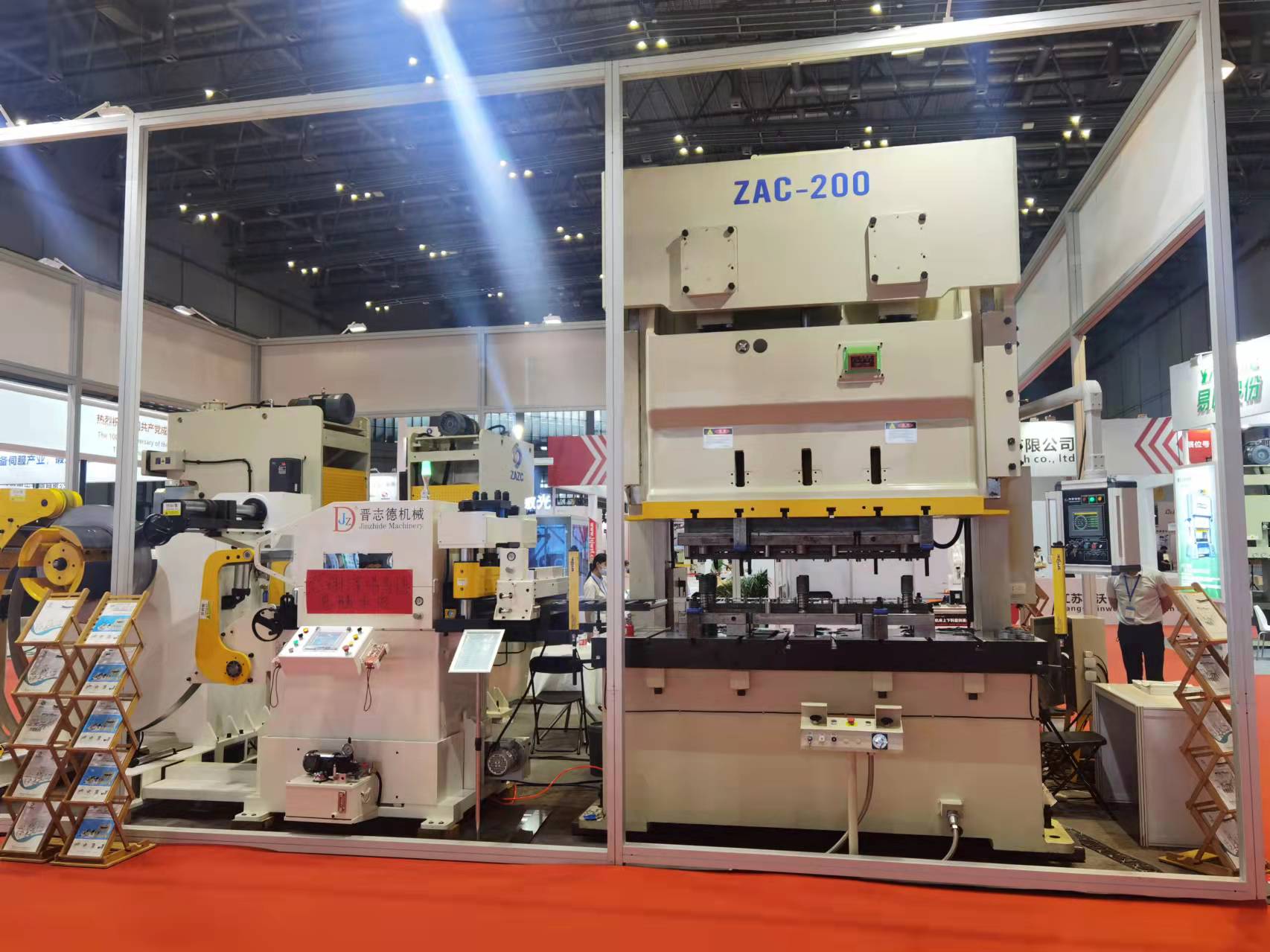 z a c-200