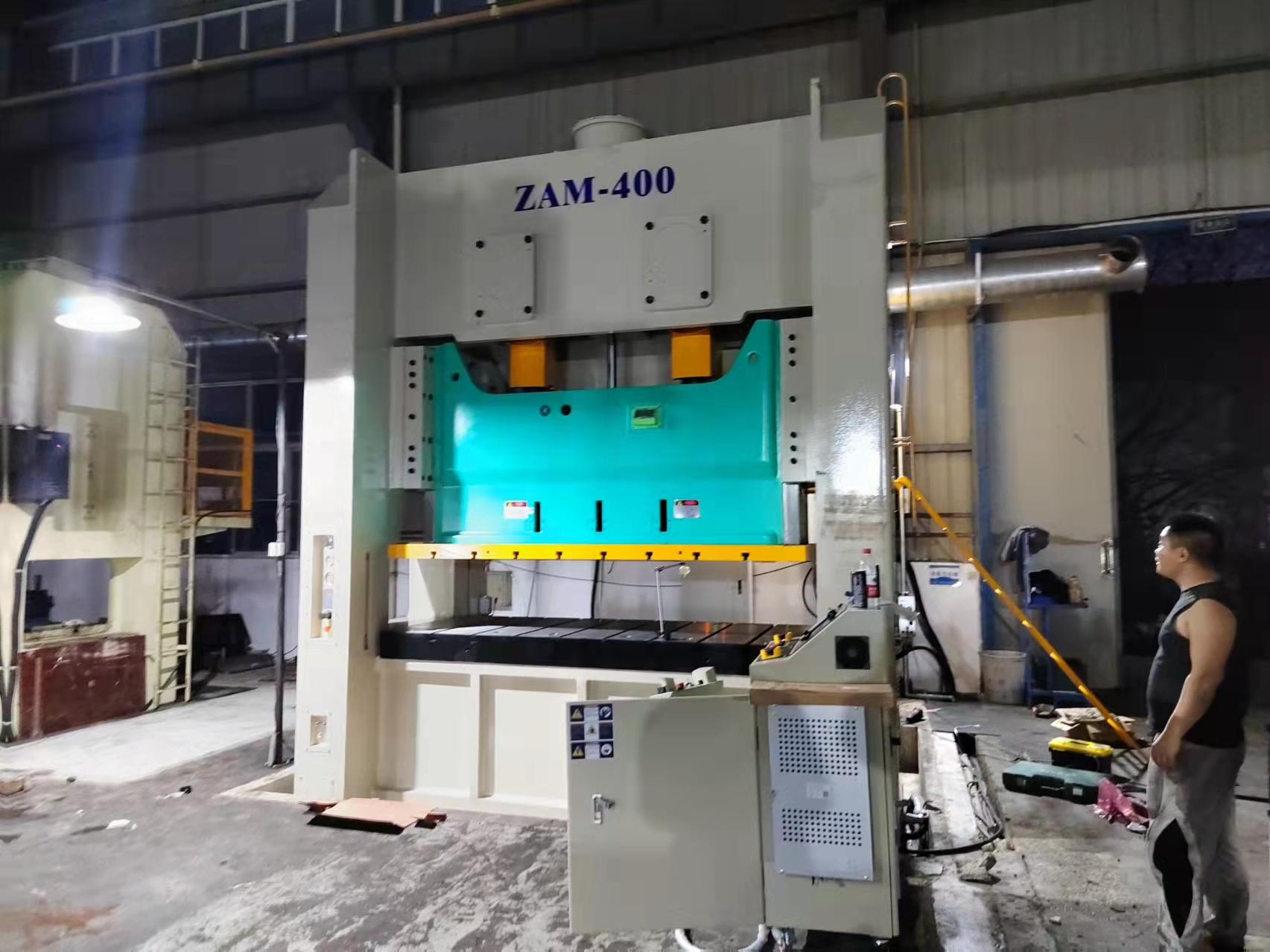 z a m-400